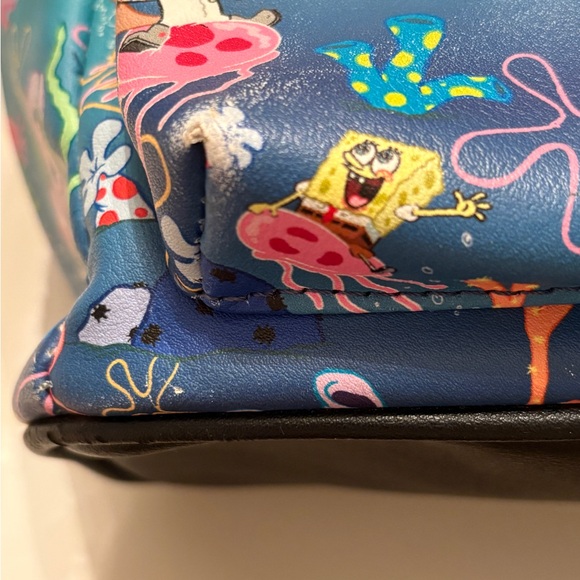 Who Lives in a Pineapple Under the Sea? - Picture 6 of 7